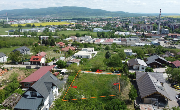 Pozemok s krásnym výhľadom na mesto? ANO! Zlaté Moravce ul. Hájová EXKLUZÍVNE