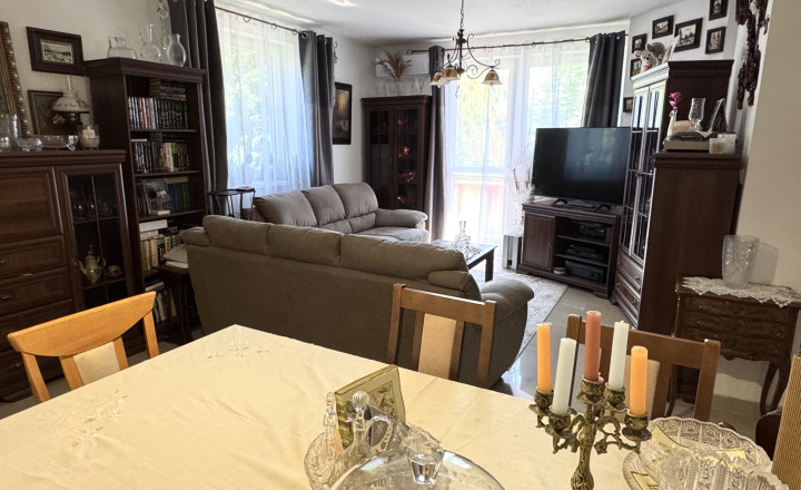 Spiegelsal- 4 izbový byt 93 m2 Trnava ul. Štefana Moyzesa s parkovacím miestom - fotografia 3