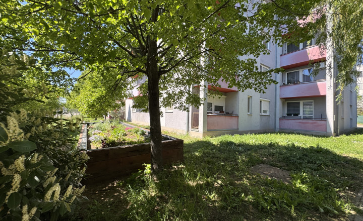Spiegelsal- 4 izbový byt 93 m2 Trnava ul. Štefana Moyzesa s parkovacím miestom - fotografia 17