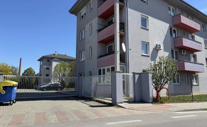 Spiegelsal- 4 izbový byt 93 m2 Trnava ul. Štefana Moyzesa s parkovacím miestom - fotografia 19