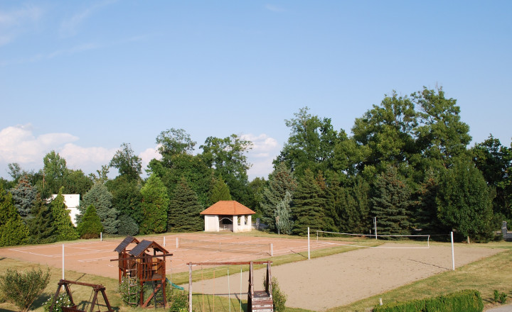 Vila Ranč - Krásna príroda, jazero, chov koní, apartmány, bazén, bowling, spoločenské akcie, kopec prírody, športu a relaxu - fotografia 5