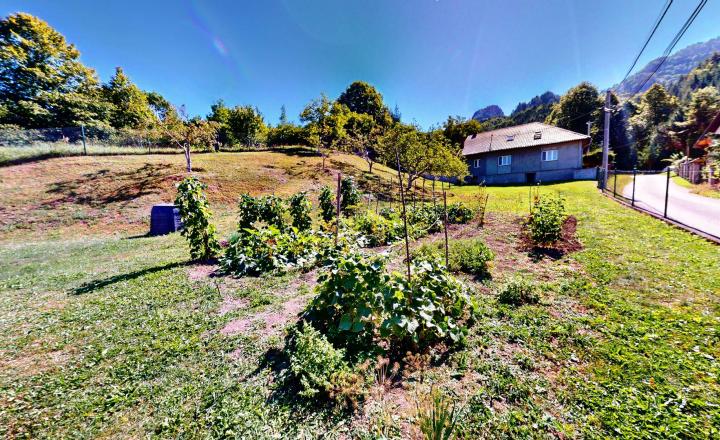 RODINNÝ DOM TERCHOVÁ - VYŠNÉ KAMENCE, POZEMOK 2398 m² - fotografia 11