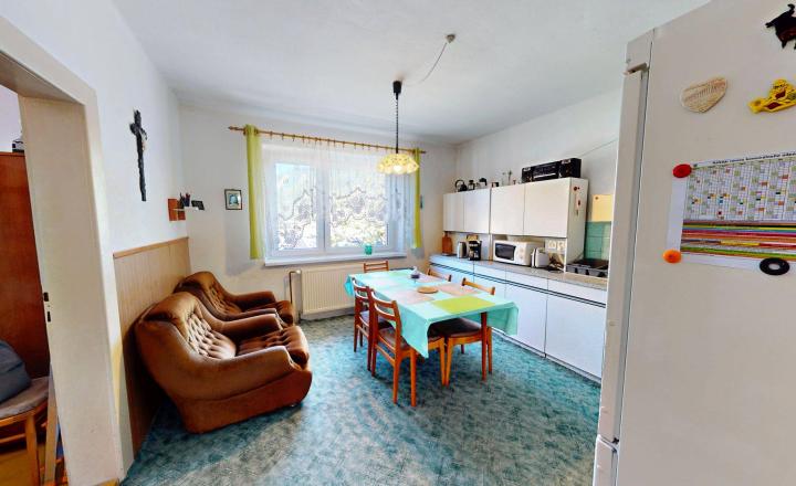 RODINNÝ DOM TERCHOVÁ - VYŠNÉ KAMENCE, POZEMOK 2398 m² - fotografia 18