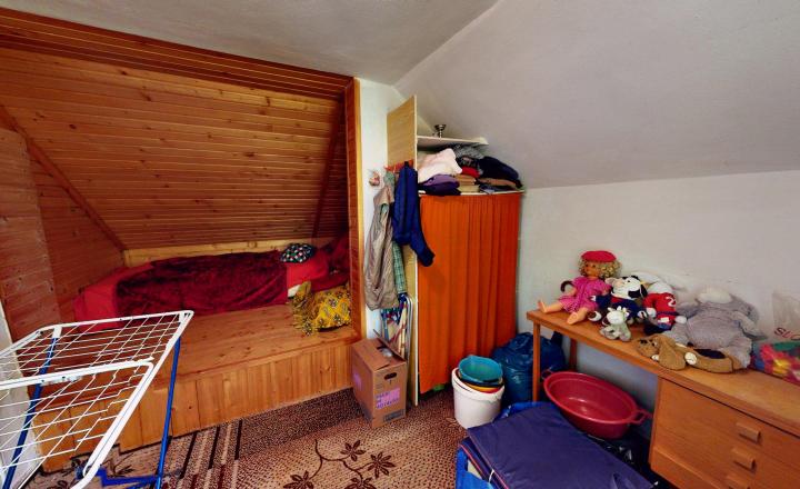 RODINNÝ DOM TERCHOVÁ - VYŠNÉ KAMENCE, POZEMOK 2398 m² - fotografia 35