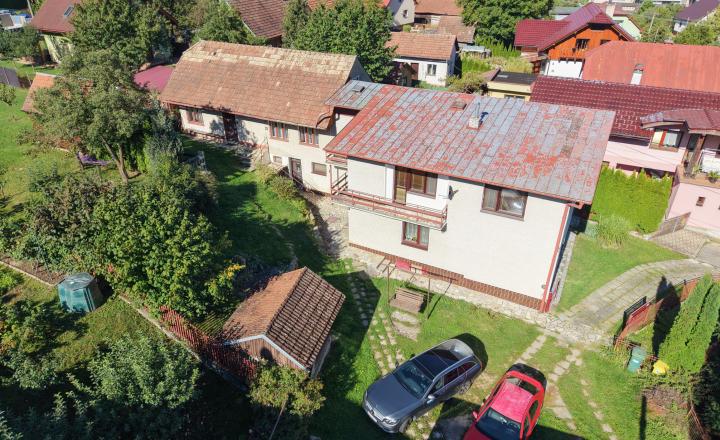 NA PREDAJ VEĽKÝ RODINNÝ DOM V OBCI VIŠŇOVÉ, POZEMOK 775 m2 - fotografia 14