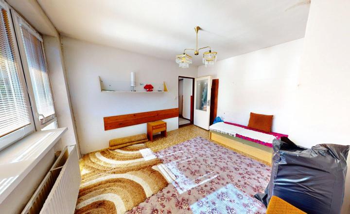 NA PREDAJ VEĽKÝ RODINNÝ DOM V OBCI VIŠŇOVÉ, POZEMOK 775 m2 - fotografia 6