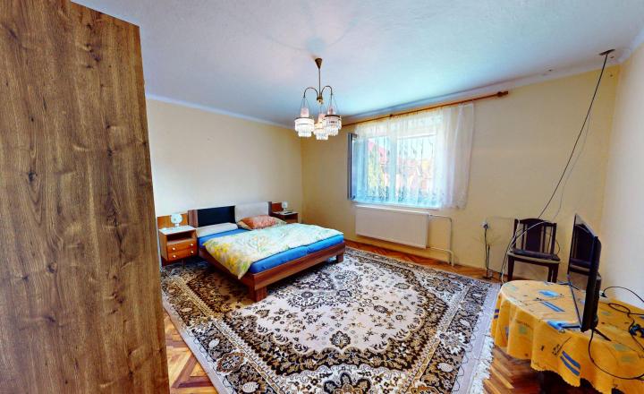 NA PREDAJ VEĽKÝ RODINNÝ DOM V OBCI VIŠŇOVÉ, POZEMOK 775 m2 - fotografia 5