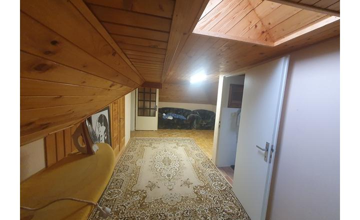 Zaujímavý dom 5iz.1438m2+garáž+4x park. Dolné  Dubové pri TT - fotografia 13