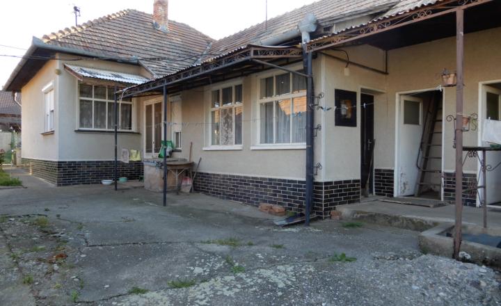 Rodinný dom, 130 m2, garáž, letná kuchyňa, Farná, okr. Levice