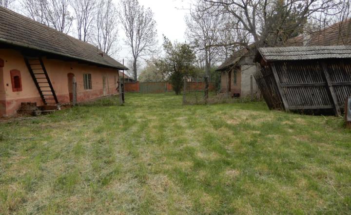 MOŽNÁ DOHODA! Rodinný dom, 130 m2, Lok, okr. Levice