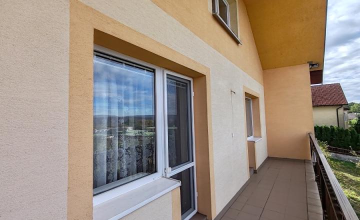 NA PREDAJ! VEĽKÝ RODINNÝ DOM v obci ZÁBORSKÉ pozemok 1060m2 - fotografia 12