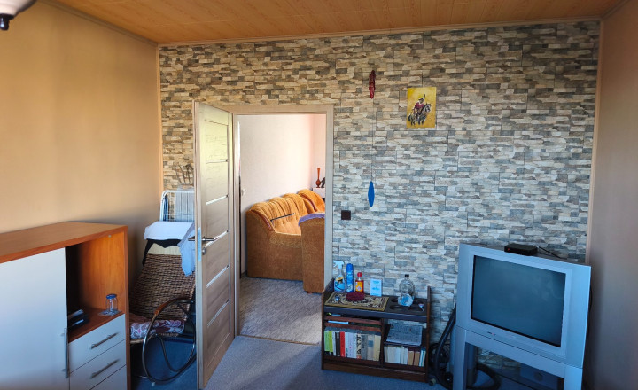 Na predaj 3 - izbový byt v meste Vrbové. - fotografia 6