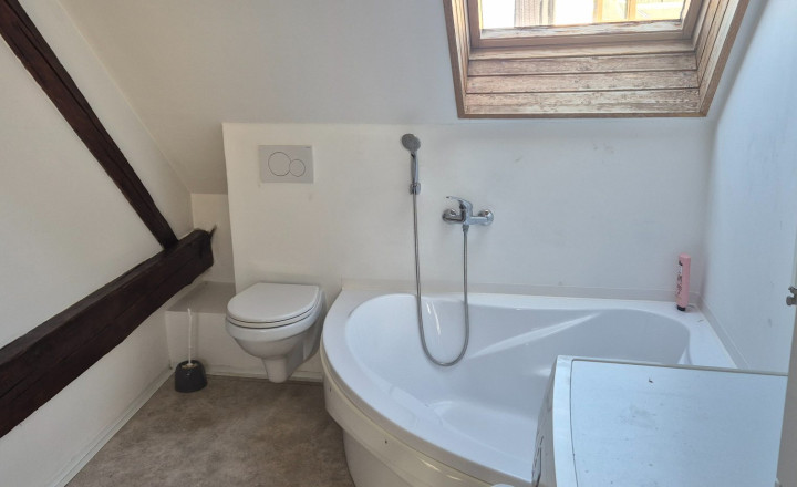 ŽILINA BÁNOVÁ - 3 IZBOVÝ BYT NA PRENÁJOM + POZEMOK 140m2 - fotografia 9