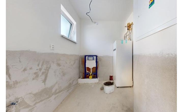 Moderný 4 izbový RD, 561m2, n Kapria ulica  Senec - fotografia 8
