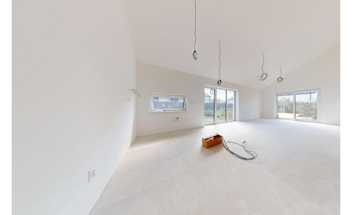 Moderný 4 izbový RD, 561m2, n Kapria ulica  Senec - fotografia 6