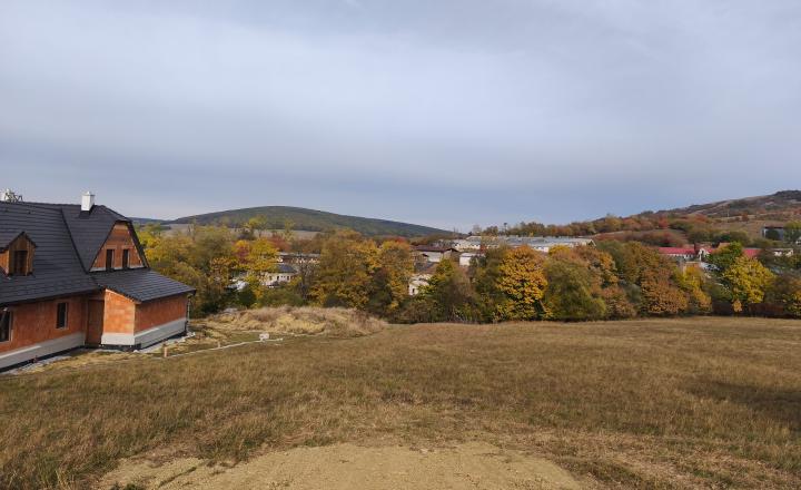 Pozemok v obci Vrbovce - Myjava. - fotografia 1