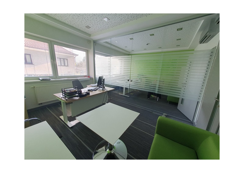 Moderné kancelárske priestory+3izb.byt, Piešťany, Ststaničná